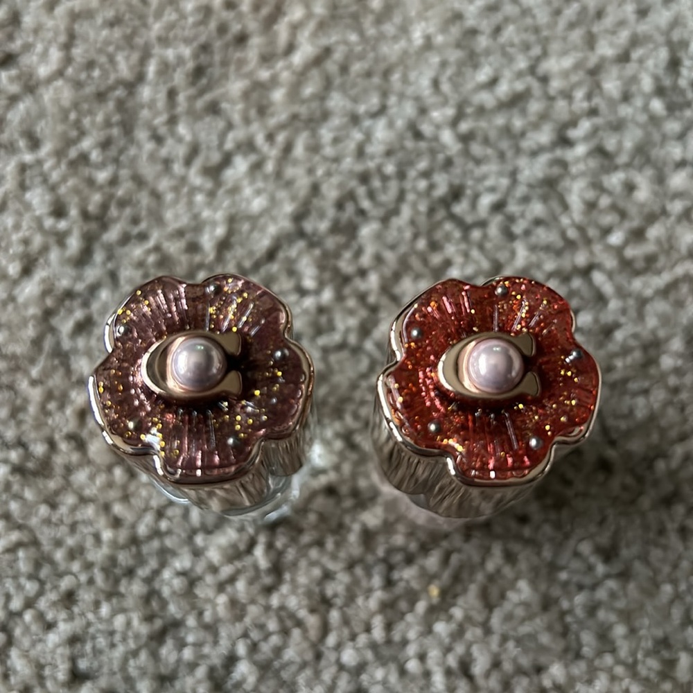 NEW Coach Nail Set - Picture 2 of 7